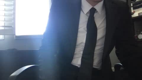 suitfetishez online show from April 8, 8:17 pm