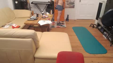Snapshot of sunbeatshower chatting on October 26, 4:03 am sunbeatshower online show from October 26, 4:03 am