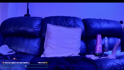 Thomas online show from December 13, 7:53 pm