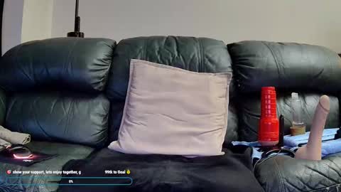 Thomas online show from February 14, 5:41 pm