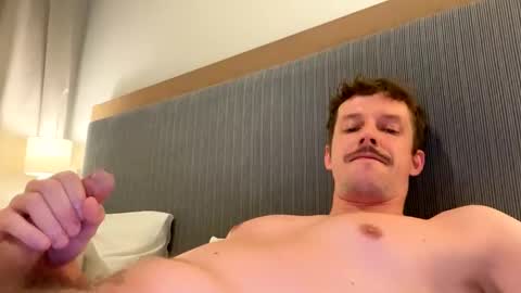 superkleber2 online show from February 8, 5:17 pm