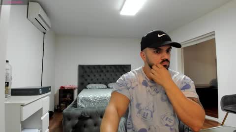 supermanboyxxl online show from November 24, 6:36 am