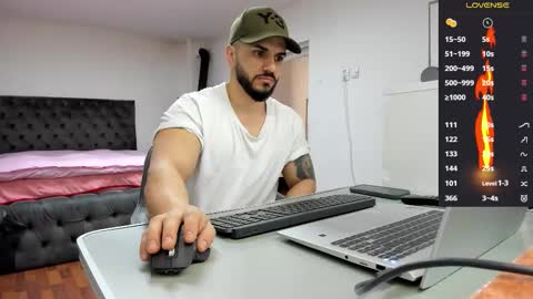 supermanboyxxl online show from February 25, 6:47 am