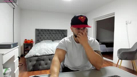 supermanboyxxl online show from November 27, 6:50 am