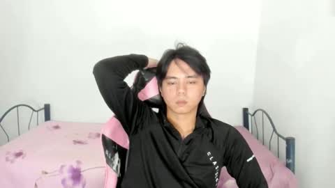 supr4m0 online show from November 7, 10:18 am