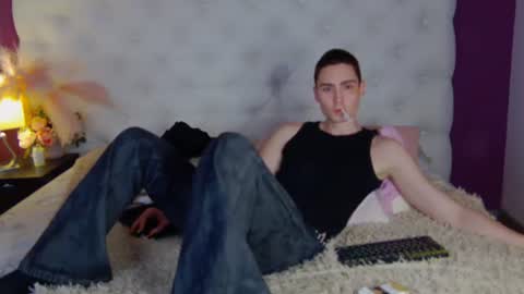 swag_owner online show from June 11, 12:32 am