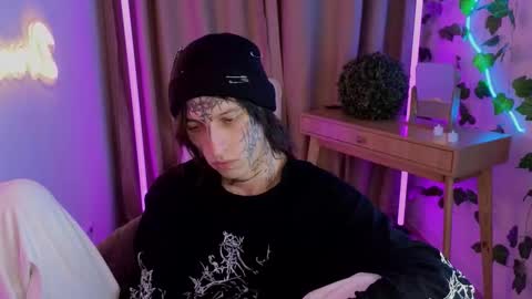 Eric online show from February 4, 10:16 pm