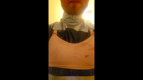sweatyplastictoy1 online show from March 10, 9:26 am