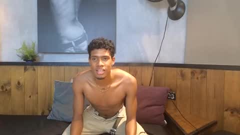 sweet_ethan_ online show from December 16, 3:35 am