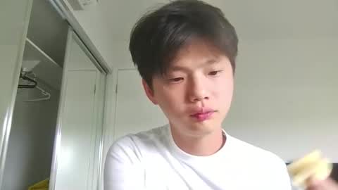 sweetiepuppy421 online show from December 17, 2:08 am