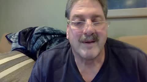 sweetbrowneyes623 online show from January 5, 8:10 pm