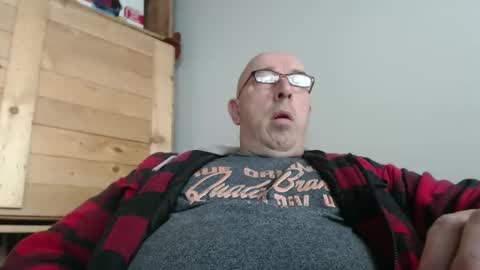 swissscooby55 online show from December 27, 2:23 pm