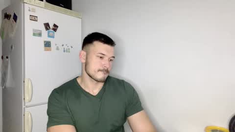 Snapshot of swordmansoul chatting on December 3, 6:17 pm swordmansoul online show from December 3, 6:17 pm