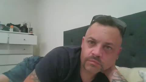 Snapshot of sxylegsturnmeon chatting on February 6, 5:14 am sxylegsturnmeon online show from February 6, 5:14 am