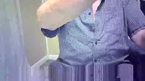 T0ngueuevyway online show from February 16, 6:50 pm