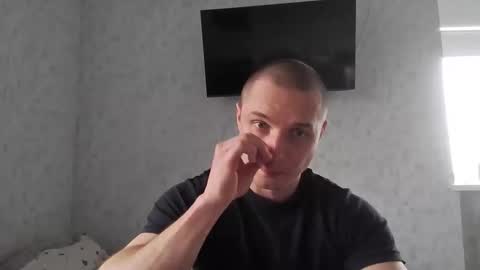 Den online show from November 19, 10:26 am