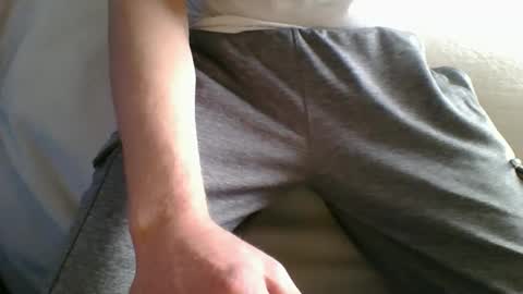 t8xxx3 online show from March 12, 3:07 pm