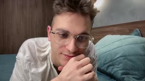 Alex online show from February 5, 8:38 pm