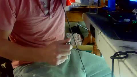 tailchasing online show from January 3, 7:38 am