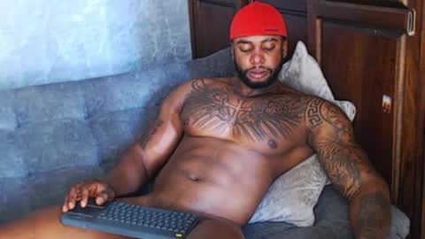 Tairon Tucke online show from January 29, 2:53 pm