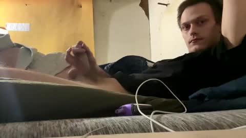 tanisdbl0 online show from March 5, 8:54 am