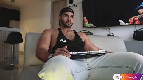 Tarek online show from April 1, 8:06 pm