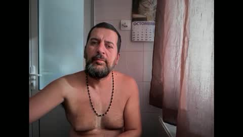 Snapshot of tarkan198 chatting on October 19, 7:22 am tarkan198 online show from October 19, 7:22 am