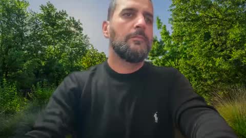 Snapshot of tarkan198 chatting on September 30, 4:29 am tarkan198 online show from September 30, 4:29 am
