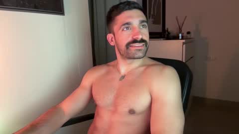 tarquit8 online show from January 14, 10:13 pm