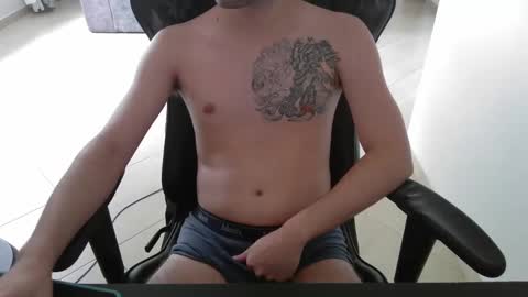 Snapshot of tatmers chatting on February 15, 6:23 pm Lucas online show from February 15, 6:23 pm
