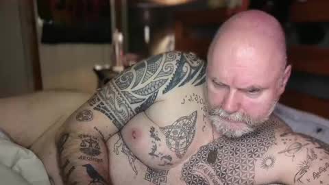 Tattooeddilf 01 online show from March 10, 12:38 am
