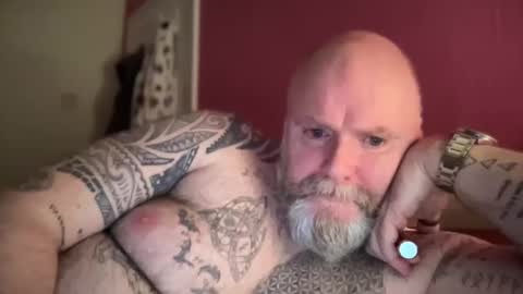 Tattooeddilf 01 online show from January 17, 10:49 pm