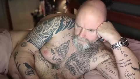 Tattooeddilf 01 online show from January 22, 11:00 pm