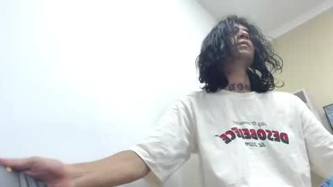 tayler online show from February 20, 3:23 am