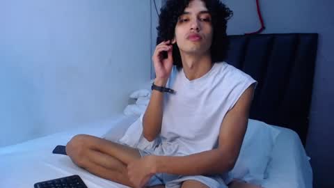 Tayron online show from January 6, 7:07 pm