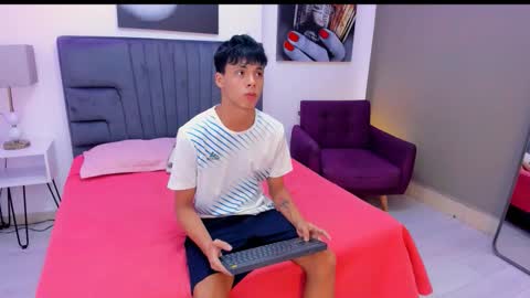 Team Twinks online show from October 23, 11:13 am