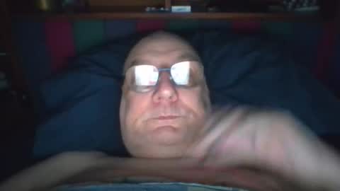 Snapshot of tebb61 chatting on October 4, 7:35 am Mark online show from October 4, 7:35 am