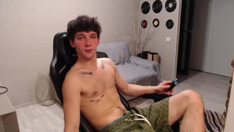 Teddy online show from November 9, 6:45 pm