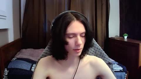 temptvelvet online show from December 4, 8:32 am