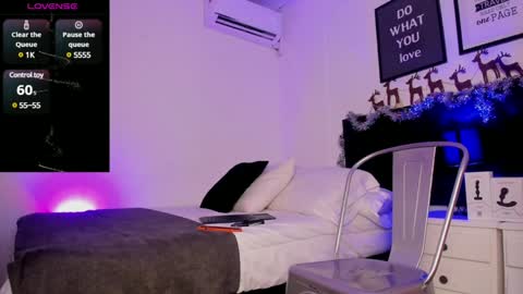 Teo Ferrer online show from December 19, 8:44 pm