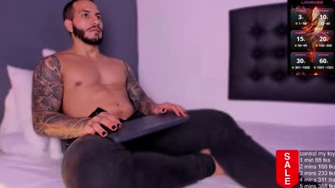 Teo Ferrer online show from October 4, 9:30 pm