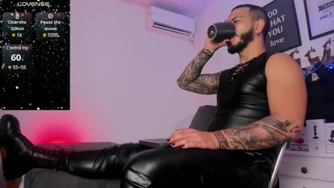 Teo Ferrer online show from December 27, 10:05 pm