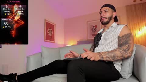 Teo Ferrer online show from February 6, 8:45 pm