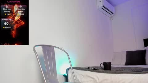 Teo Ferrer online show from February 1, 8:47 pm