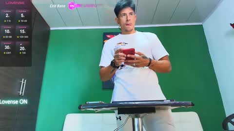 Snapshot of teoyes_ chatting on October 1, 6:56 pm teoyes_ online show from October 1, 6:56 pm