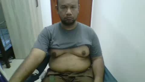 yours online show from February 1, 3:22 pm