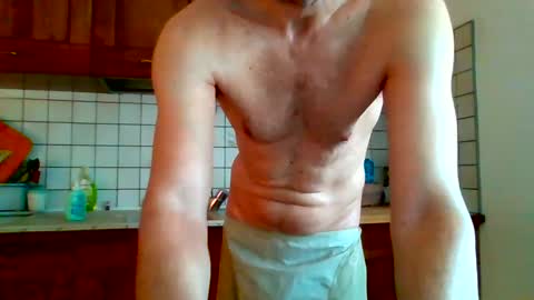 Snapshot of testosterone20222 chatting on February 10, 12:08 pm Testosterone20 online show from February 10, 12:08 pm