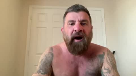 ThatGuyBearded online show from January 16, 11:37 pm