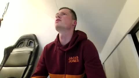 Dennis online show from November 19, 9:14 pm