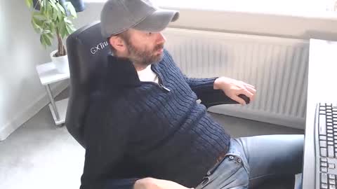 Snapshot of the_sensual_masturwait chatting on October 17, 2:21 pm the_sensual_masturwait online show from October 17, 2:21 pm